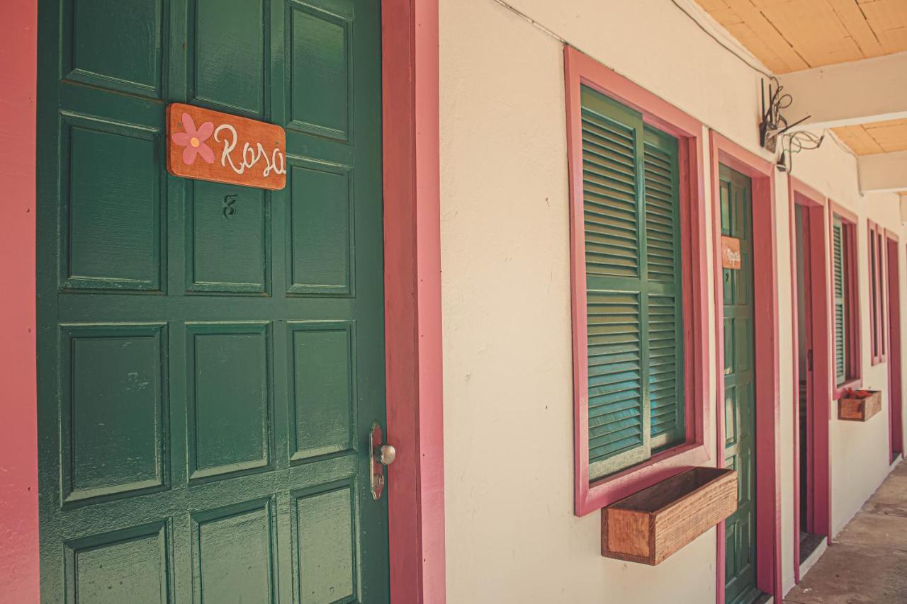 Vila Da Flor - Acomodacoes A 50 Mts Da Praia Prado Exterior photo
